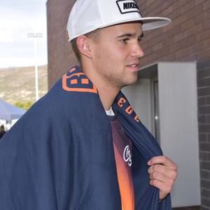 Meet your Posher, Davis